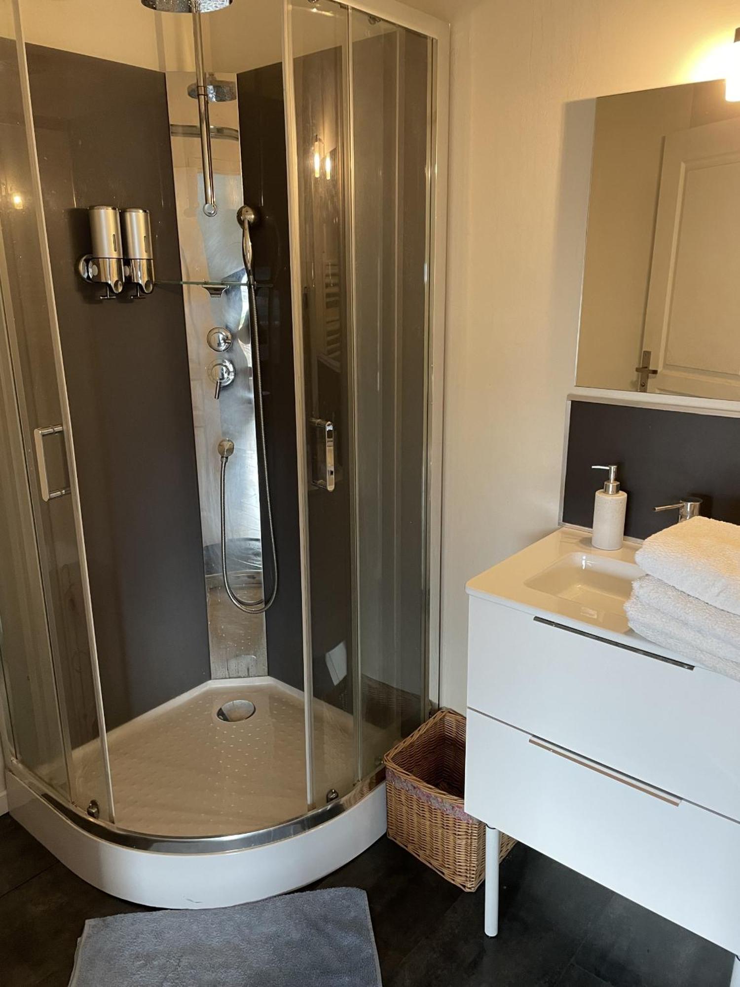 Appartshotels'De Ville Bourg-les-Valence Room photo